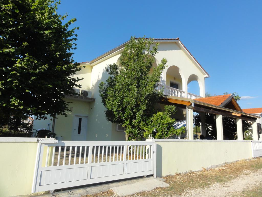 פריבלאקה Apartments Jasna מראה חיצוני תמונה